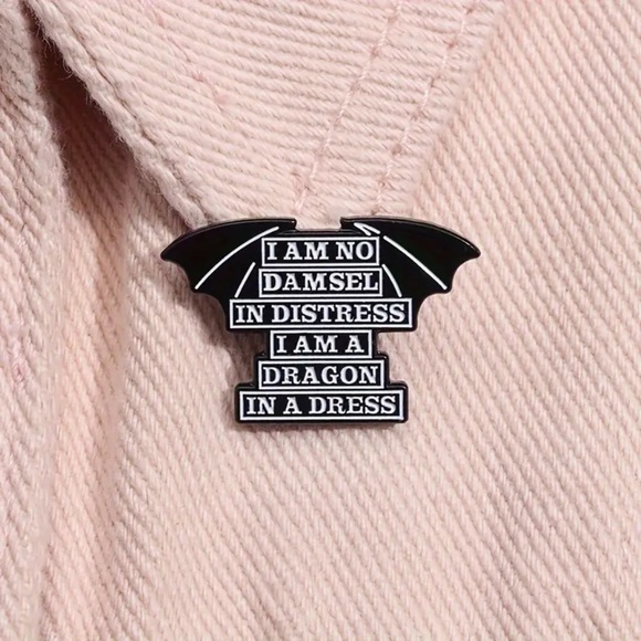 Damsel in distress pin - Picture 1 of 3
